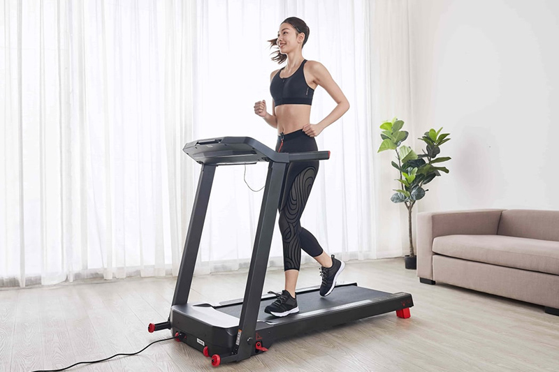 Máy chạy bộ tập thế nào để giảm mỡ